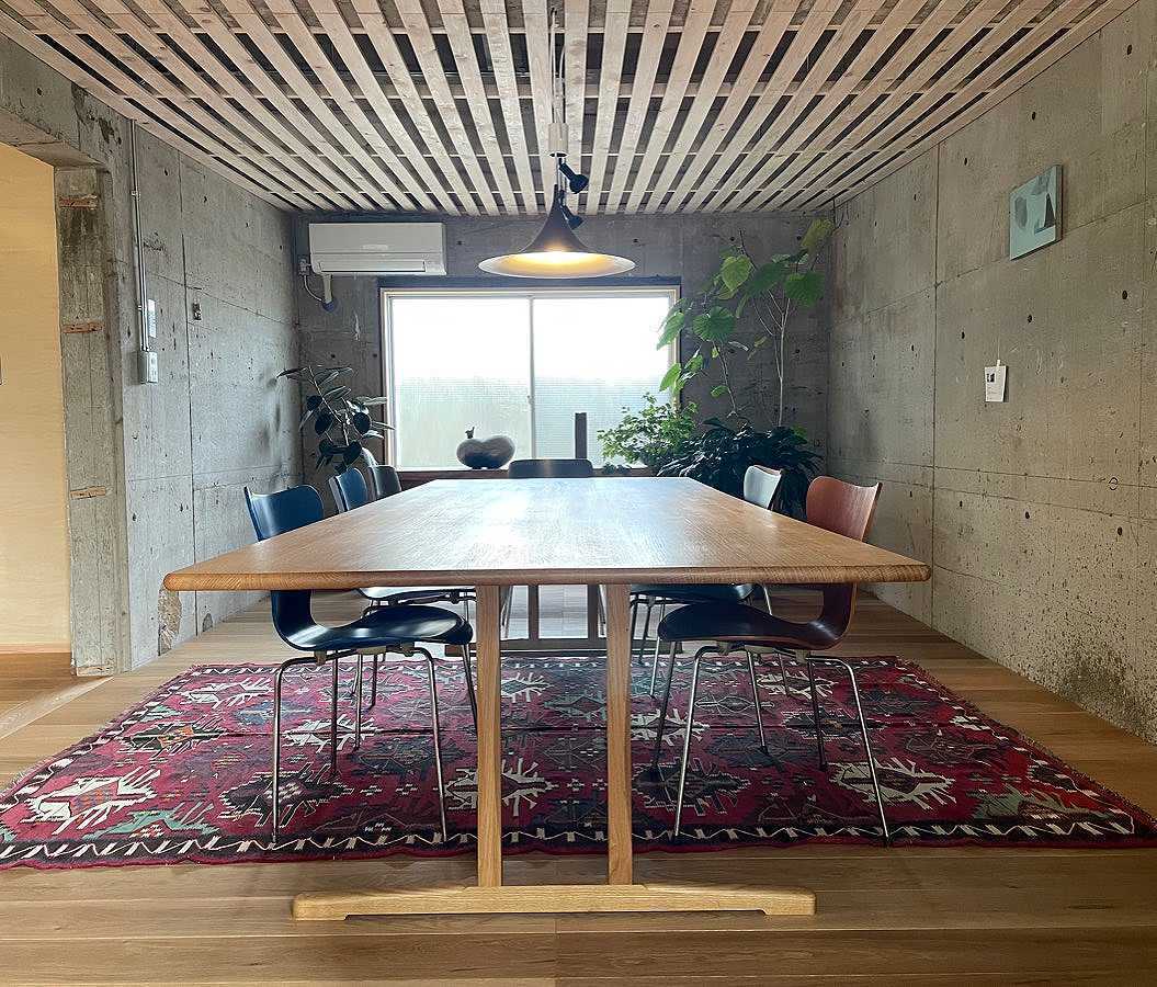 Shaker Table シェイカーテーブル