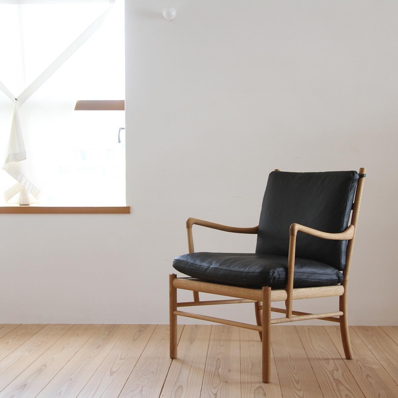 Colonial Chair / Ole Wanscher